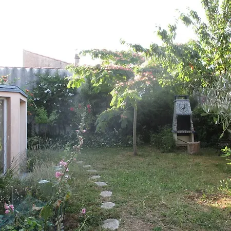 D'hotes Chez Melody 3* Λα Ροσέλ